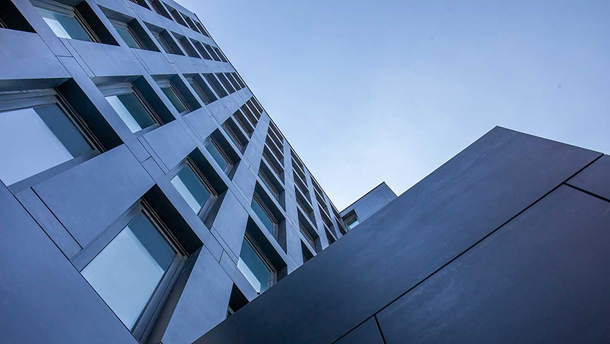 Facciata edificio con ceramica